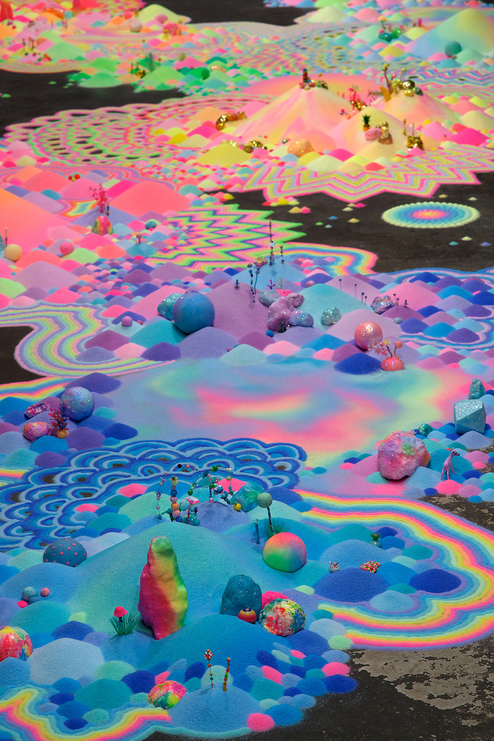 Photo of (and links to) CandyLab