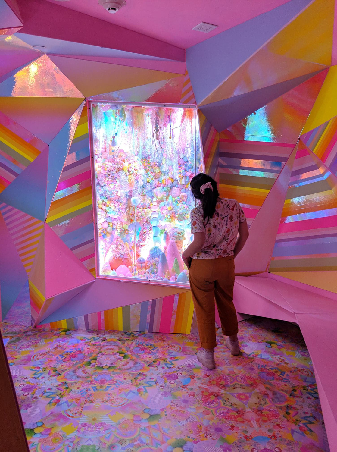 Photo of (and links to) Cosmic Cave