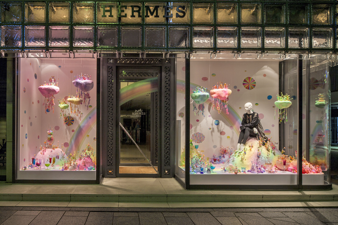 Photo of (and links to) Hermès